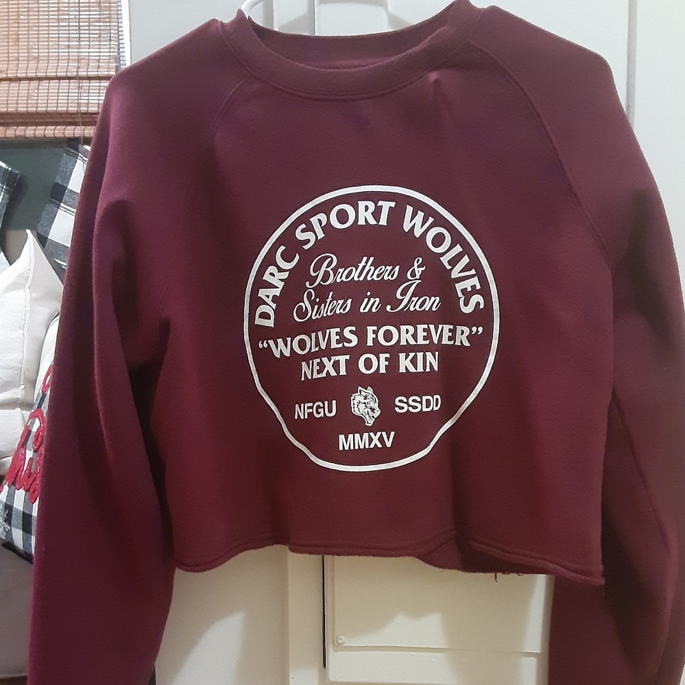 Darc Sport SHE cropped raw edge crewneck sz M